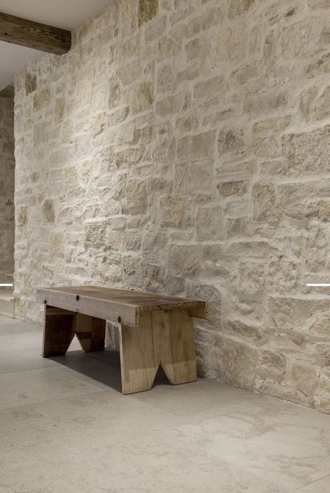 Feature Stone Wall, Stone Entryway, Stone Feature Wall, Stone Walls Interior, Cotswolds Cottage, Stone Accent Walls, Stone Wall Design, Limestone Wall, Distressed Walls