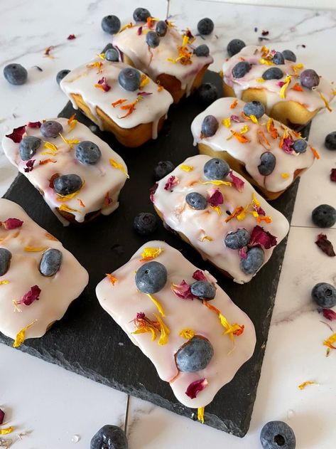 Lemon And Blueberry Loaf, Blueberry Cakes, Blueberry Loaf Cakes, Mini Loaf Cakes, Loaf Pan Cake, Summer Picnic Food, Picnic Desserts, Lemon And Blueberry, Blueberry Loaf