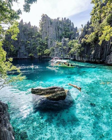 Coron Palawan -  Ever Changing Horizon #BeautifulPlaces #BeautifulDestinations #Travel #Photography #Pgotographers #TravelPhotography Coron Palawan, Philippines Travel, Coron, Destination Voyage, Palawan, Summer Bucket Lists, Travel Inspo, Female Travel, Blue Water