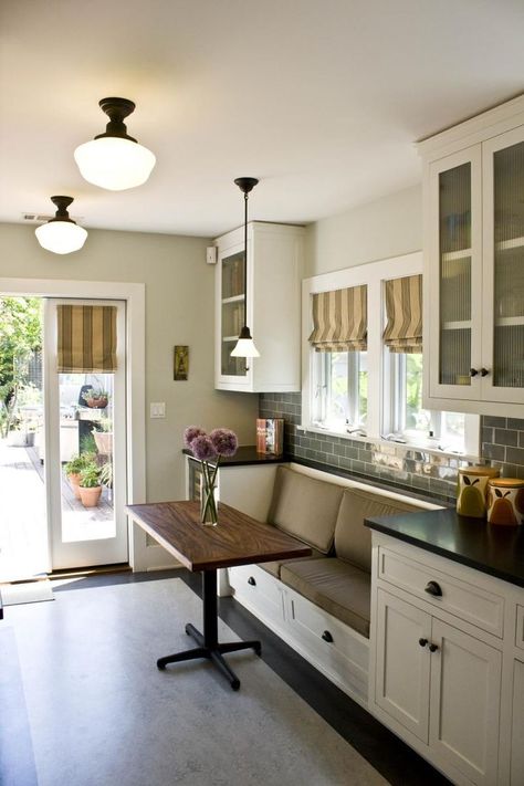 Perfect height table for a breakfast nook in a kitchen. Low enough to sit at, tall enough to use as a island. Galley Kitchen Design, Galley Kitchen Remodel, Galley Kitchens, Narrow Kitchen, Kabinet Dapur, Kitchen Seating, Kitchen Corner, Galley Kitchen, Kitchen Benches