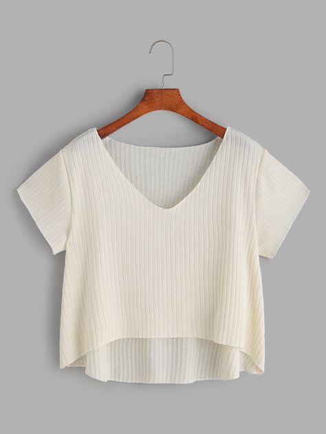 Shop Apricot V Neck Dip Hem Knit T-shirt online. SheIn offers Apricot V Neck Dip Hem Knit T-shirt & more to fit your fashionable needs. V Neck T Shirts For Women, T Shirt For Girls Fashion, V Neck Shirt, V Neck Top, Trendy T Shirts For Women, Beige T Shirts, Pretty Shirts, Fashion Sketches Dresses, Hem Top