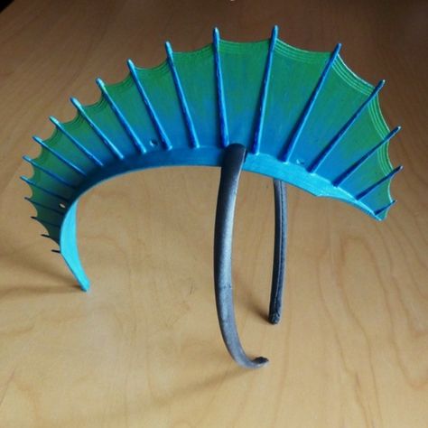 Free 3D file Fish / Mermaid Crown, scholbotic Angelfish Costume, Fish Inspired Outfit, Blowfish Costume, Little Mermaid Musical Costumes, Fish Costume Diy, Fish Costume Kids, Water Costume, Fish Headband, Rainbow Fish Costume