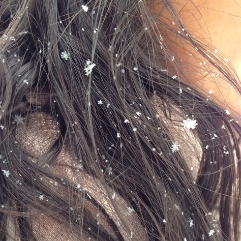 Snowflakes Snow In Hair, Snow In Canada, Straight Black Hair, Model Hair, Black Hair, Hair Wrap, Dreadlocks, Hairstyles, Collage