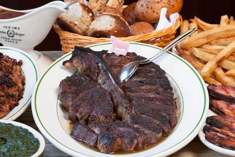 Peter Luger Steak House Is Opening a New Location in Las Vegas - Thrillist Peter Luger Steakhouse, Peter Luger, Fun Restaurants In Nyc, Dry Aged Steak, Truffle Mac And Cheese, Mutton Chops, Prime Beef, Baked Alaska, American Dishes