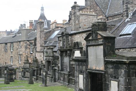 Greyfriar's Kird, Edinburgh, Scotland, Greyfriars Kirkyard, Greyfriars Cemetery, Greyfriars Graveyard Greyfriars Kirkyard, Edinburgh Photography, Island Of Skye, Eerie Places, Visit Edinburgh, Spooky Places, Scottish Castles, Scotland Uk, Scary Places