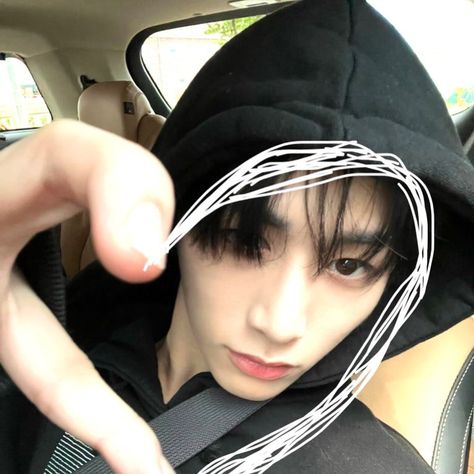 taesan icon ! Taesan Icon, Proud Of My Son, Cute Text Quotes, Boy Next Door, The Boy Next Door, Music Recommendations, Cat Icon, Latest Albums, Perfect Boy