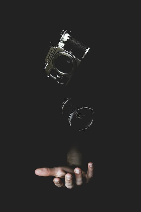 May 13 2016 at 08:52PM Camera Wallpaper, Photo Clipart, Camera Art, Camera Logo, Classic Camera, Defying Gravity, Bride Photography, Film Cameras, Photography Camera