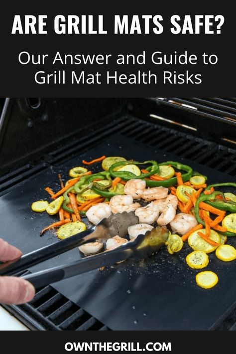 Grill mats can be a real food saver. Aside from minimizing clean-up and losing bits of meat, fish, or veggies through the grills, the uniform surface of grill mats ensures that your food is cooked evenly. #grillmat #grillingtips #grillingtipsforbeginners #grillingtipsandtricks Cooking Without Oil, How To Clean Bbq, Rotisserie Oven, Rotisserie Grill, Grill Mat, Portable Barbecue, Charcoal Bbq, God Mat, Electric Grill