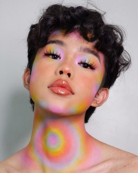 Teknik Makeup, Face Art Makeup, Cool Makeup Looks, Colourpop Cosmetics, Cute Makeup Looks, Happy Pride, Creative Eye Makeup, Crazy Makeup, Creative Makeup Looks