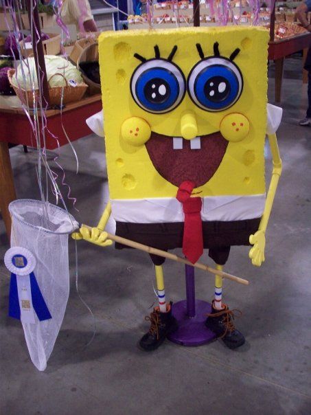 SpongeBob Squarepants Scarecrow. Spongebob Squarepants, Halloween Haunt, Fall Festival, Scarecrow, 1st Grade, Classroom Ideas, Tractor, Ford, Festival