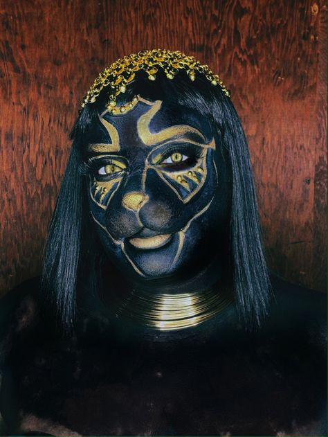 Bastet Costume, Mysterious Makeup, Makeup Artistique, Egypt Makeup, Cat Halloween Makeup, Prosthetic Makeup, Cat Nose, Gala Outfit, Egyptian Cat