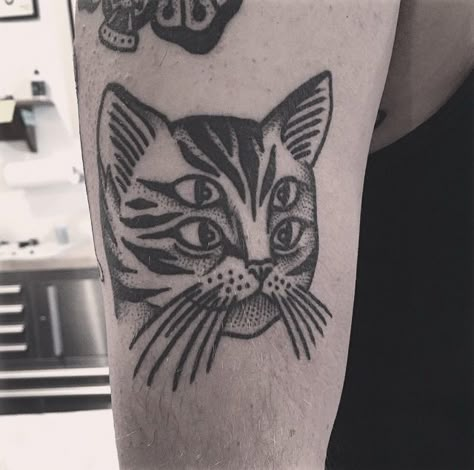 Traditional Tattoo Animals, Cat Face Tattoos, Traditional Tattoo Black And White, Traditional Tattoo Inspiration, Black Cat Tattoos, Traditional Tattoo Sleeve, Hand Poked Tattoo, Traditional Tattoo Design, Thanks To Everyone