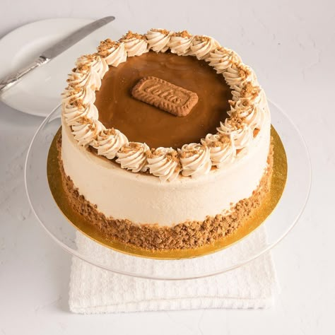 Biscoff Cake Design, Lotus Cake Design, Lotus Biscoff Cake, At Home Birthday, Perfect Birthday Cake, Biscoff Cake, Birthday Cake Decorating Ideas, Lotus Biscoff, Cake Decoration Ideas