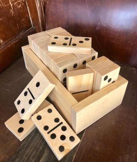 Repurposed Wood Projects, Diy Yard Games, Wood Games, Dominoes Set, Wooden Games, Yard Games, Backyard Games, Popular Woodworking, Woodworking Jigs