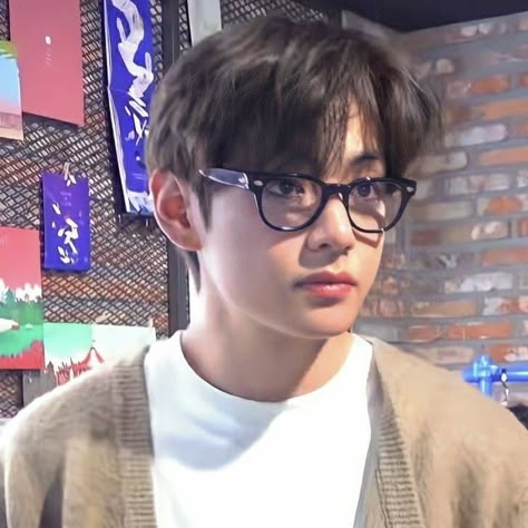 taehyung bts icon Bts Icon, Season 1, Bts, Books, Hair