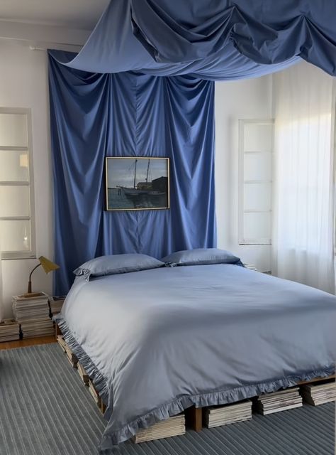 Spend Wisely, Apartment Decorating Hacks, Small Studio Apartment Decorating, House Elements, Tinted Glasses, Blue Room, Bed Canopy, Studio Apartment Decorating, Canopy Bed