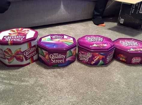 #Shrinkflation on #Christmas favourites #QualityStreet shrinks! Old Sweets, Vintage Sweets, 1970s Childhood, Retro Sweets, Childhood Memories 70s, Quality Street, British People, Christmas Favorites, 90s Childhood