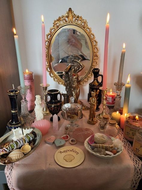 Altar Witchcraft Ideas, Alter For Aphrodite, Altar For Aphrodite, Hellenism Altar, Aphrodite Altar Aesthetic, Hellenic Altar, Altar Aphrodite, Aphrodite Altar Ideas, Witch Altar Ideas