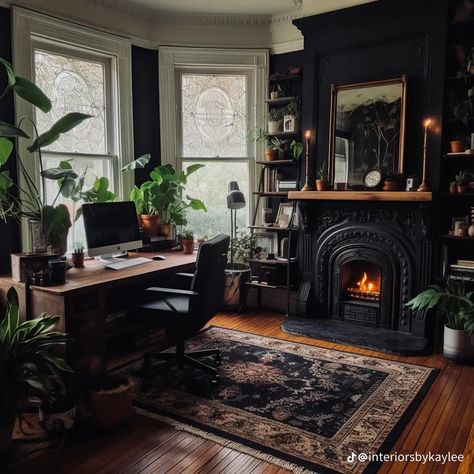 Bohemian Interior Design, Dark Home Decor, Casa Vintage, Dark Home, Bohemian Interior, Dark Interiors, Gothic Home Decor, Dream House Interior, Living Room Inspo