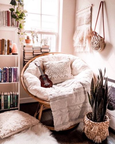 Cozy Reading Corners, Girls Dorm Room, Boho Room, Reading Corner, Room Decorating, Space Decor, Cozy Reading, Decorating Small Spaces, Cozy Corner