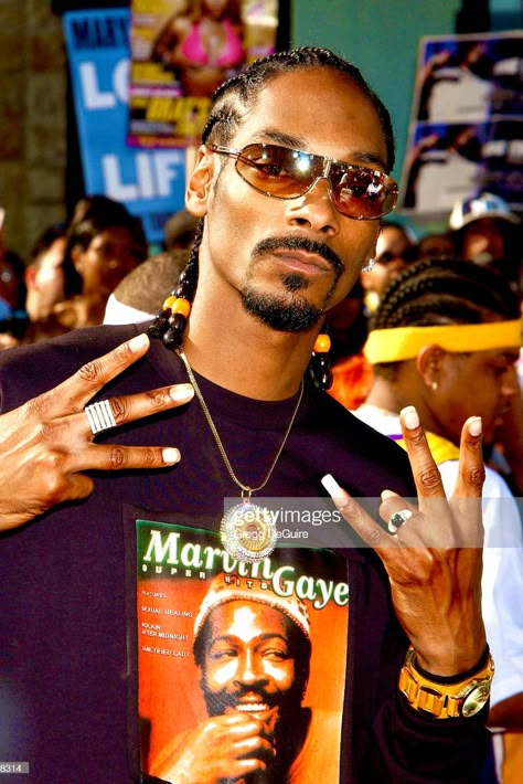 Ti Rapper, Early 00s Aesthetic, Snoop Dogg 90s, 2000s Rap Aesthetic, Tupac Wallpaper, 90s Rappers, Looks Hip Hop, Snoop Dog, Bet Awards