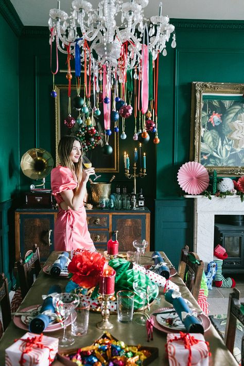 Classic Colorful Christmas Decor, Kris Jenner Christmas Decor, Christmas Decor Ideas Anthropologie, Celebrity Christmas Decor, Anthro Christmas Display, Ethereal Christmas Aesthetic, Diy Star Garland Christmas, Festivus Party Ideas, Christmas Aesthetic 2023