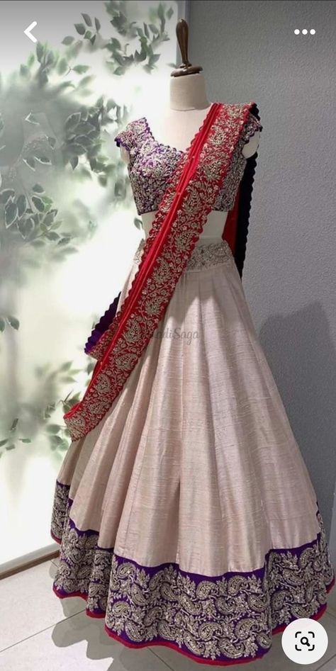 Lehenga Traditional, Rajputi Dress, Simple Lehenga, Long Frock Designs, Latest Bridal Lehenga, Half Saree Lehenga, Indian Sari Dress, Wedding Lehenga Designs, Lehenga Designs Simple