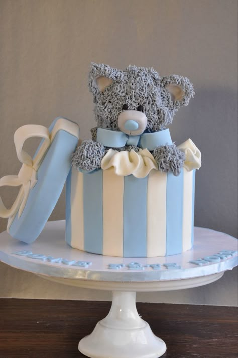 #bearcake #birthdaycake #sucreandsweet One Year Birthday Cake, Teddy Bear Cake, Fondant Cake Designs, Girly Cakes, Teddy Bear Cakes, Baby Shower Cakes For Boys, Beautiful Cake Designs, Elegant Birthday Cakes, Bear Cake