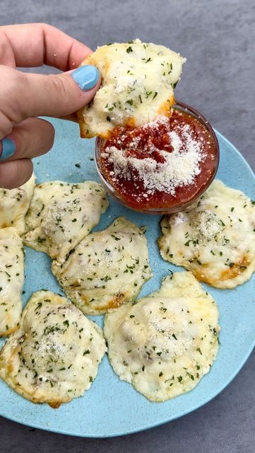 Mozzarella Cheese Ravioli Recipes, Keto Cheese Ravioli Recipe, Keto Mock Ravioli, Low Carb Ravioli Recipe, Keto Ravioli Recipe Mozzarella, Mozzarella Ravioli Recipe, Keto Ravioli Provolone, Keto Ravioli Recipe, Kristy Keto