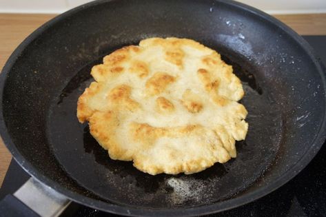 Gluten-free bannock (fry bread) – Gluten Free International Bannock Bread, Gluten Free Dinner Rolls, Fried Bread Recipe, Carb Cycling Diet, Gluten Free Yeast Free, Gluten Free Scones, Canadian Prairies, Fry Bread, Vegan Bread