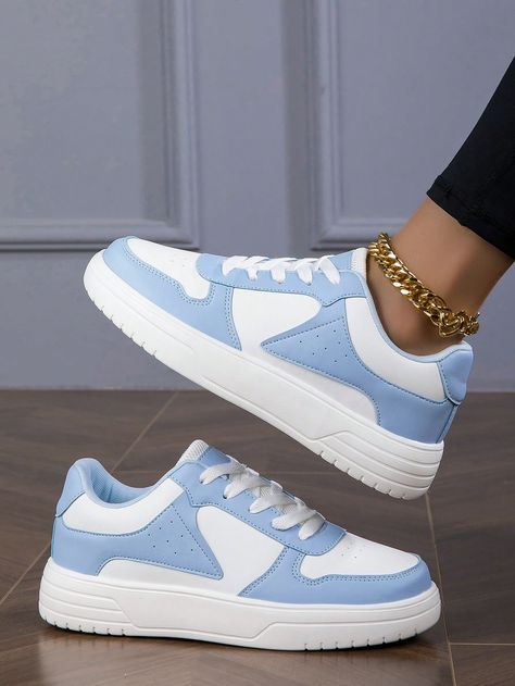 Bleu ciel Sport Collar   Blocs de couleur,Unicolore Chaussures de skate-board Embellished  Tout Script Base, Blue And White Sneakers, Light Blue Sneakers, Baby Blue Shoes, Light Blue Shoes, Cute Sneakers, Sporty Casual, Casual Sneakers Women, Aesthetic Shoes