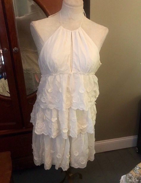 Excited to share this item from my #etsy shop: Beautiful Rebecca Taylor Feminine Cotton and Crocheted Dress in a size 4 #women #dress Jessica Mcclintock Wedding Dress, Pale Yellow Dresses, Bohemian Sundress, Crocheted Dress, Crocheted Flower, Lace Dress Vintage, Pin Up Dresses, Ruffled Dress, Wedding Dress Sizes