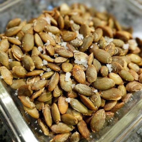 Pumpkin Seed Recipes Salted, Pumpkin Seed Recipes Roasted, Cooking Pumpkin Seeds, Pumpkin Seed Recipes, Salt And Vinegar, Raw Pumpkin Seeds, Roasted Pumpkin, Roasted Pumpkin Seeds, No Salt Recipes