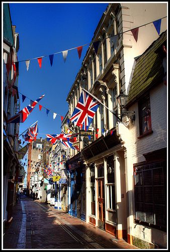 Weymouth British Holidays, Weymouth Dorset, Dorset Coast, Uk Trip, England Homes, British Seaside, Dorset England, England London, Ink Inspiration