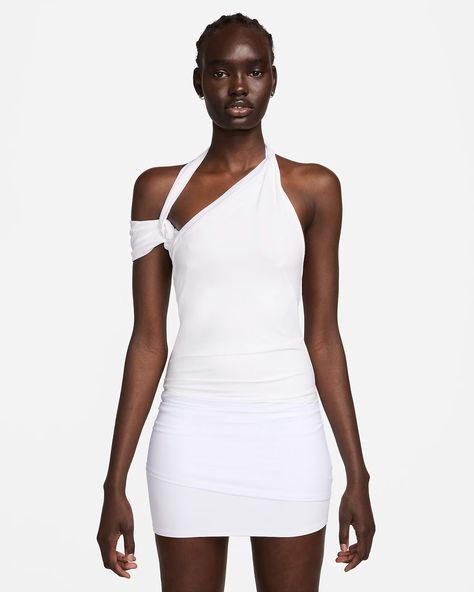 Nike x Jacquemus Women's Layered Dress. Nike.com Nike X Jacquemus, Air Max Style, Jacquemus Dress, Simon Porte Jacquemus, Pattern Dresses, Clean Slate, French Fashion Designers, Layered Dress, Statement Dress