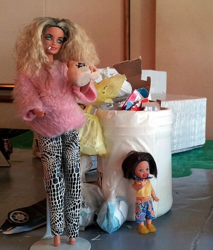 White Trash Barbie | White Trash Barbie dumpster diving. | Flickr - Photo Sharing! Barbie And Ken Costume, Weird Barbie, Funny Barbie, Trash Party, Barbie Funny, Bad Barbie, Dumpster Diving, Shower Themes, Barbie Life