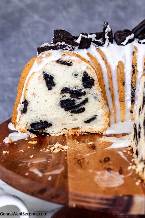 This Oreo pound cake is tender and moist, with crunchy chocolate cookie surprises, all held by a dense crumb, providing a perfect bite. #oreocake #poundcake Cookie And Cream Pound Cake, Oreo Pound Cake, Oreo Bundt Cake, Brown Sugar Pound Cake, Cream Cheese Oreo, Surprise Cookie, Peach Pound Cakes, Chocolate Pound Cake, Cream Cheese Pound Cake