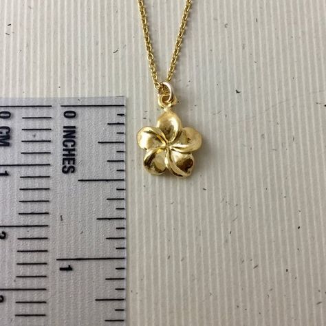 Flower girl necklace, gold vermeil plumeria, hibiscus, minimalist jewelry, bridesmaid, maid of honor Hibiscus Necklace, Gold Flower Necklace, Necklace Girlfriend, Flower Girl Necklace, Crystal Bead Jewelry, Tropical Hibiscus, Girl Necklace, Necklace For Girlfriend, Jewelry Accessories Ideas