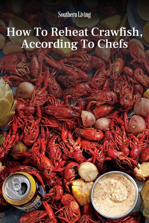 Whether you make a classic crawfish boil or embrace variations like Viet-Cajun crawfish broil, one thing is certain: leftovers. Don't let your leftover crawfish go to waste—it can be just as delicious the next day. #crawfish #crayfish #crawdads #crawfishboil #crawfishboil Crawfish Boil Recipe, Crawfish Bread, Cajun Crawfish, Crawfish Etouffee, Classic Southern Recipes, Crawfish Season, Crawfish Boil, Cajun Cooking, Southern Dishes