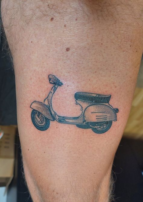 Vespa Tattoo, Old School Tattoo Designs, School Tattoo, Old School Tattoo, Old School, Tattoo Designs, Tattoos