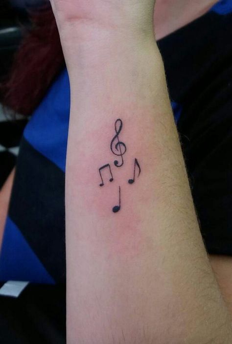 Tattoo Nota Musical, Disney Stitch Tattoo, Hairstylist Tattoos, Drum Tattoo, Music Notes Tattoo, Small Couple Tattoos, Music Tattoo Designs, Note Tattoo, Cute Small Tattoos