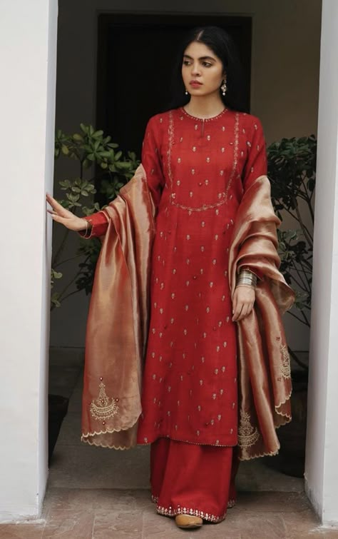 Zara Shahjahan, Nikkah Dress, Indian Designer Suits, Salwar Kamiz, Traditional Indian Outfits, Patiala Salwar, Punjabi Suit, Pakistani Bridal Dresses, Simple Pakistani Dresses