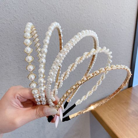 Bridal Hair Bands, Royal Crown Jewels, Simple Headbands, Miniature Embroidery, Pearl Tiara, Hair Rubber Bands, Elegant Jewellery, Manik Manik, Hair Accessories Gift