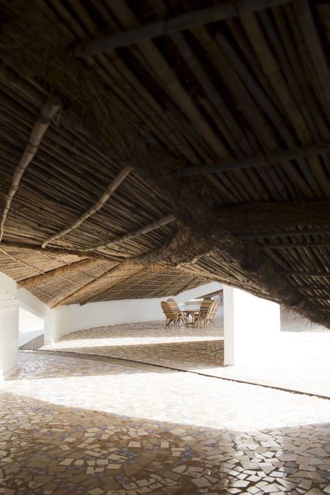 Following its much celebrated inauguration in March, Thread – Senegal’s new cultural hub, nestled in the heart of the Tambacounda region, 700kms from Dakar –... Environmental Architecture, Tiny House Camper, Artist Residency, Pavilion Architecture, Temporary Structures, Unusual Homes, Vernacular Architecture, Thatched Roof, Organic Architecture