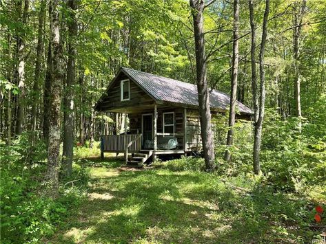 Under $75K Thursday Circa 2005 Cabin For Sale on 9 Secluded Acres. Oxford, NY. $74,900 - Country Life Dreams Small House Kits, Small House Blueprints, Hunting Land, Secluded Cabin, Life Dreams, Cabins For Sale, Off Grid Cabin, Hunting Cabin, Tiny Houses For Sale