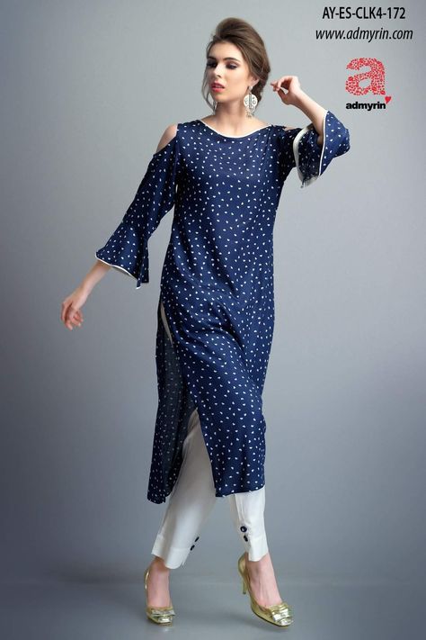 Love the cold shoulder Cold Shoulder Kurti, Kurti Styles, Global Desi, Kurti Sleeves Design, Indian Designer Suits, Designer Kurti Patterns, Salwar Designs, Kurti Designs Latest, Cotton Kurti Designs