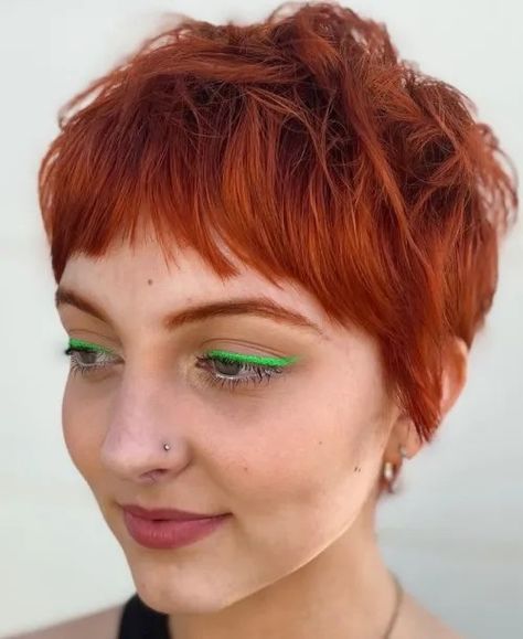 Redhead Pixie Haircut, Cherry Red Pixie Haircut, Orange Pixie Hair, Copper Pixie Hair, Short Red Hair Pixie, Colorful Pixie Cut, Copper Pixie Cut, Pixie Color Ideas, Red Hair Pixie