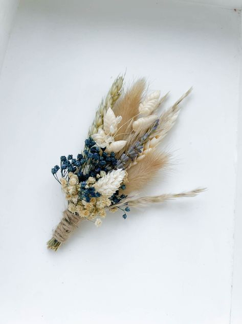 Boho Dried Flower Boutonniere Pampas Grass Bohemain Wedding - Etsy Bohemian Wedding Ceremony, Dried Flower Boutonniere, Groom Buttonhole, Navy Bouquet, Floral Boutonniere, Blue Boutonniere, Feather Boutonniere, Groom Buttonholes, Summer Camp Wedding