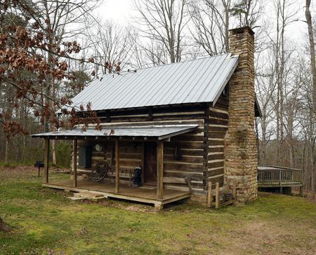 Cabin Porches, Old Log Cabin, Ohio Vacations, Log Cabin Exterior, Old Cabins, Glass Cabin, Small Log Cabin, Cabin Exterior, Country Cabin