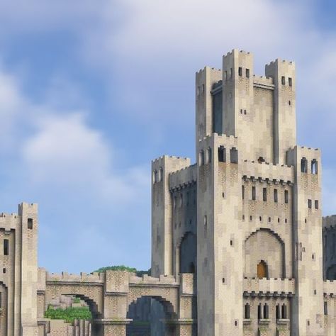 Minecraft Castle Base Ideas, Medival Minecraft Ideas, Simple Minecraft Castle, Minecraft Castle Wall Designs, Minecraft Dungeon Build, Minecraft Dome Roof, Minecraft Sheep Build, Minecraft Castle No Mods, Minecraft Keep